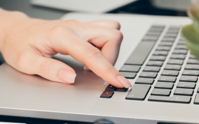 Ako napísať zavináč na klávesnici? Toto je najjednoduchšia možnosť